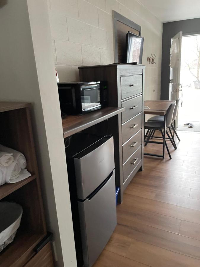 Motel Valois Yl Inc Acton Vale Eksteriør billede