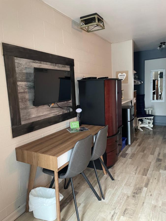 Motel Valois Yl Inc Acton Vale Eksteriør billede