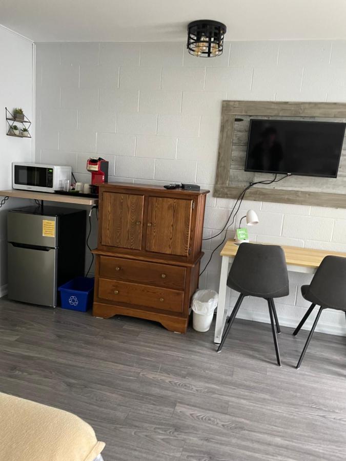 Motel Valois Yl Inc Acton Vale Eksteriør billede